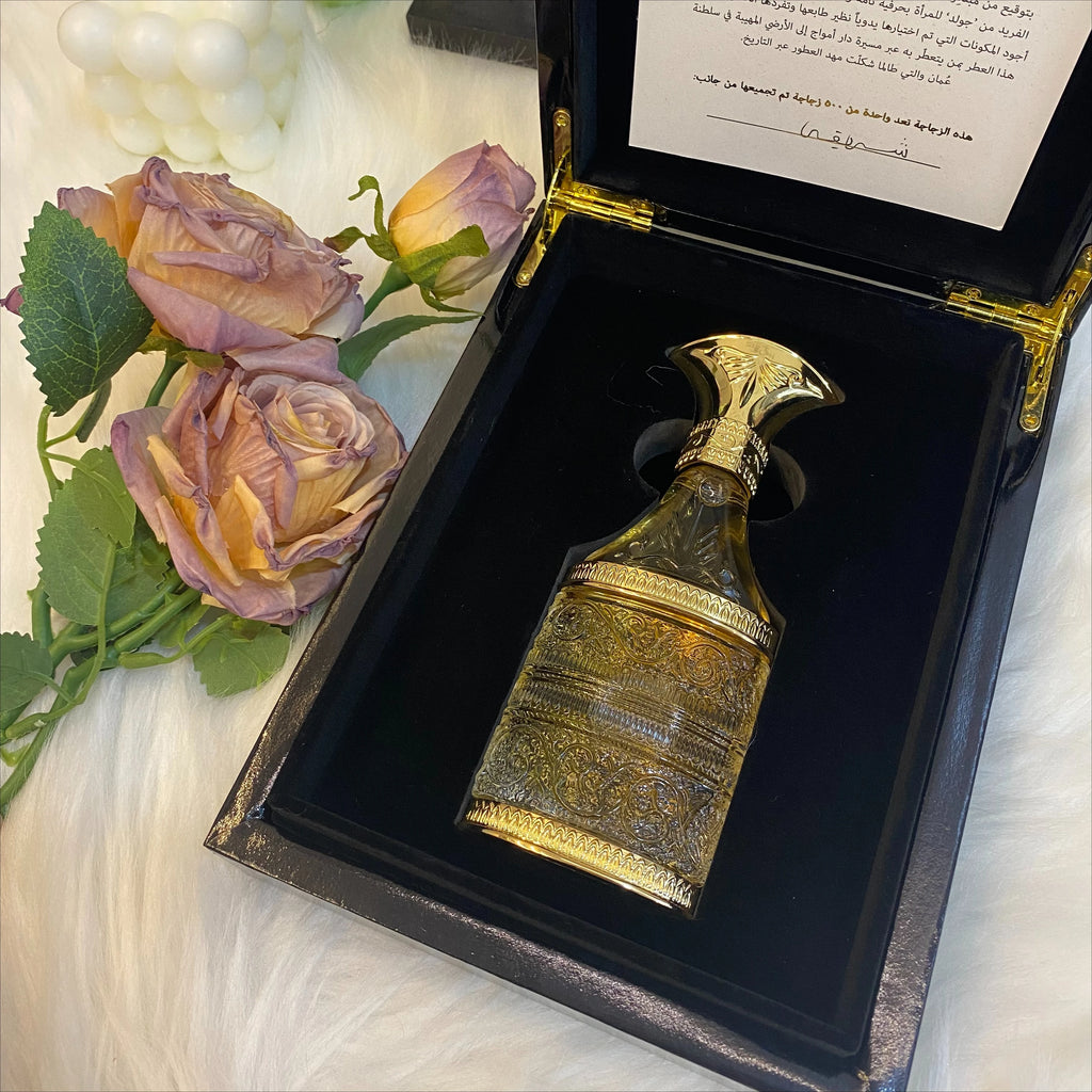 AMOUAGE Cristal Gold Luxury Man Eau De Parfum 50ml Long Lasting Elegant Radiant Sensual Scent Rich Amber Floral Warm Creamy Aura